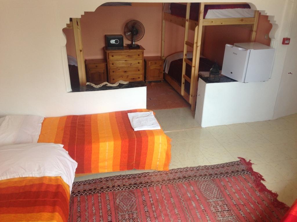 Surf Maroc'S Auberge Taghazout Habitación foto